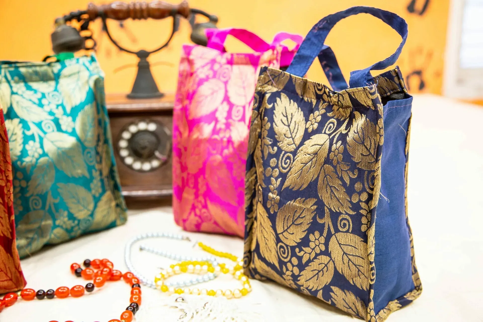 Brocade Thamboolam Bag