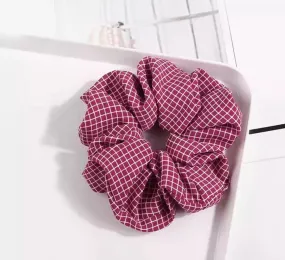 Checked Scrunchie - Dark Red & White
