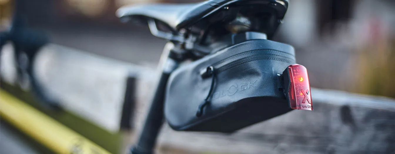 Fidlock PUSH saddle bag 600   saddle base