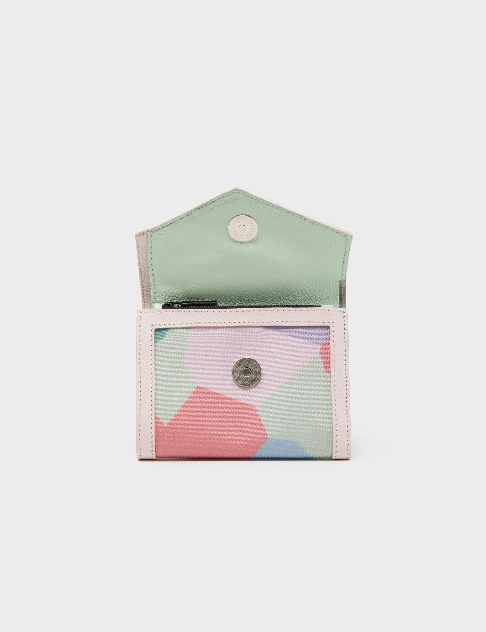 Fiona Billfold Wallet - Camo Dreams Design