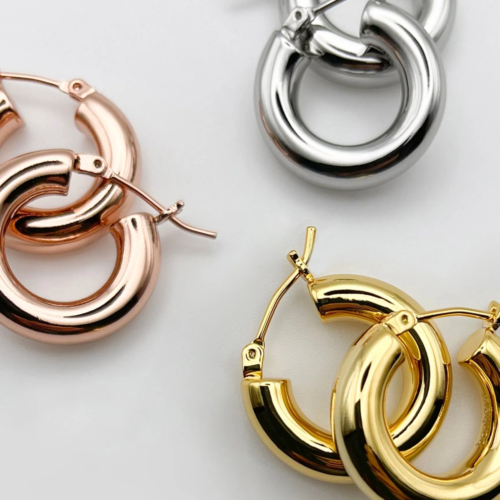 Holly Hollow Hoop Earrings