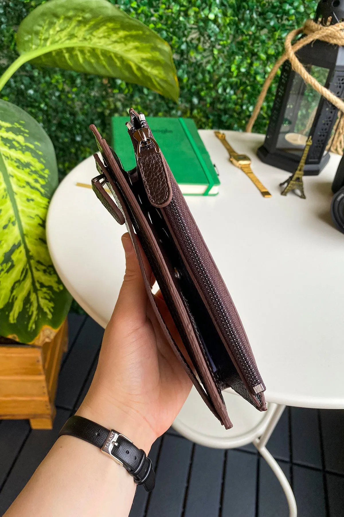 Mannu - Genuine Leather Large Wallet with Hand Band