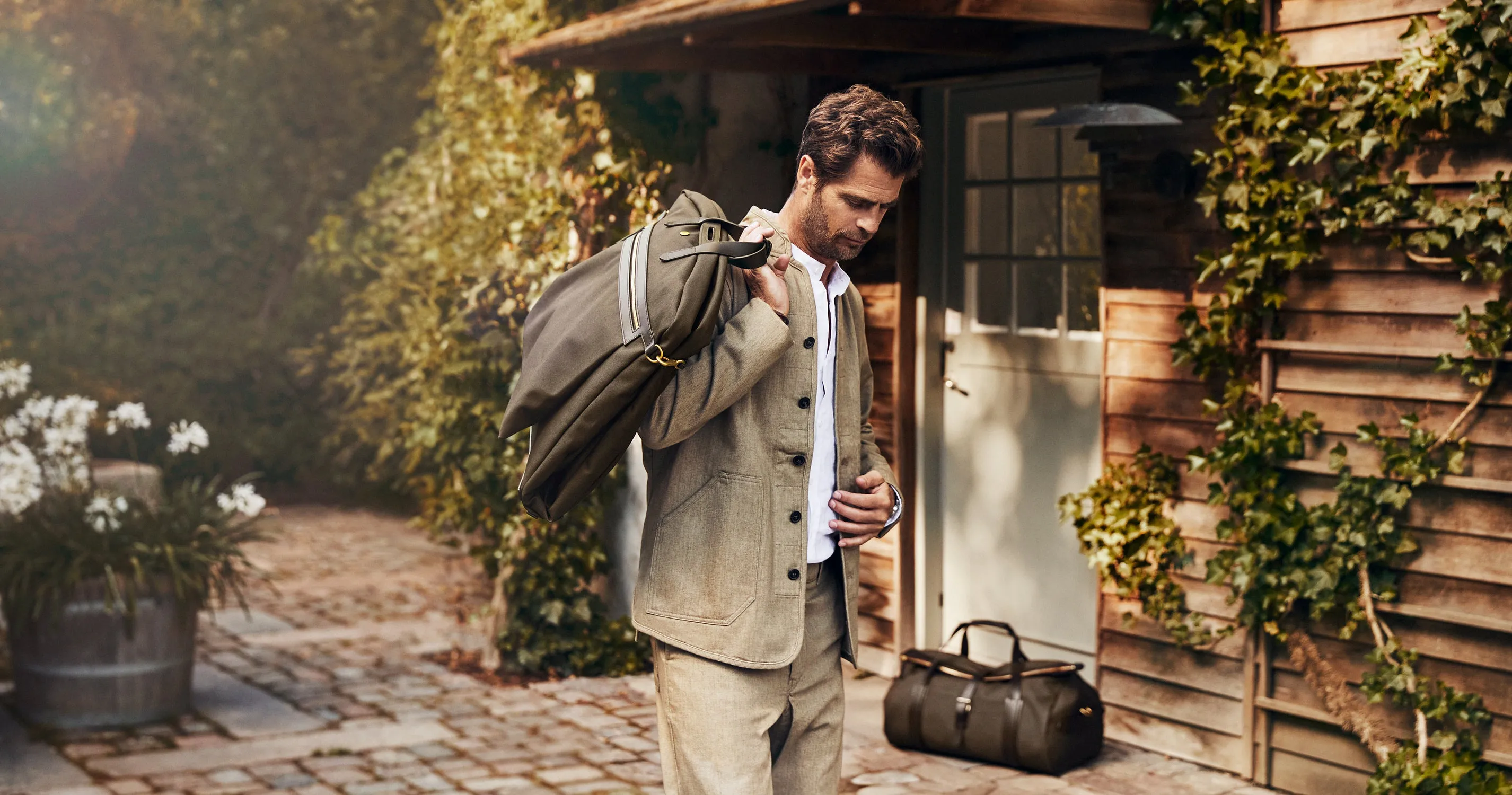 M/S Suit Carrier - Army/Dark Brown