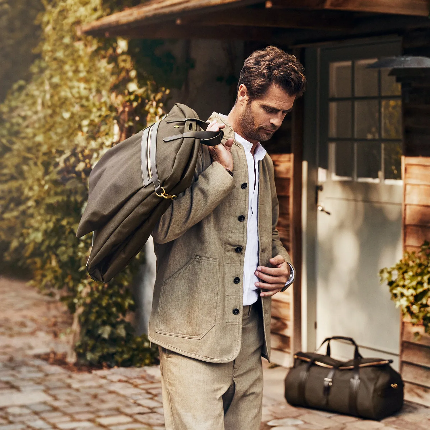 M/S Suit Carrier - Army/Dark Brown