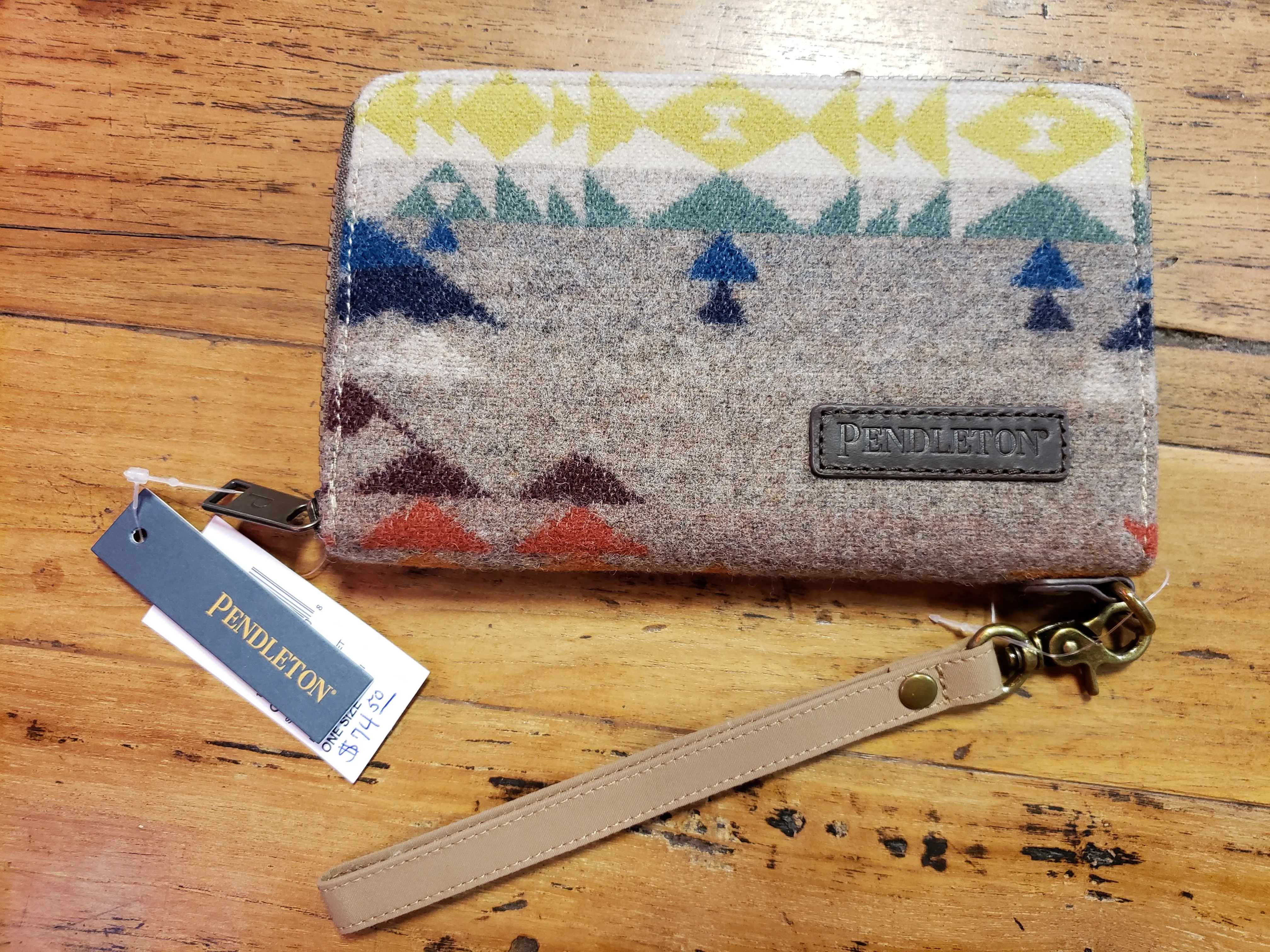 Pendleton Smartphone Wallet in Highland  Peak Tan