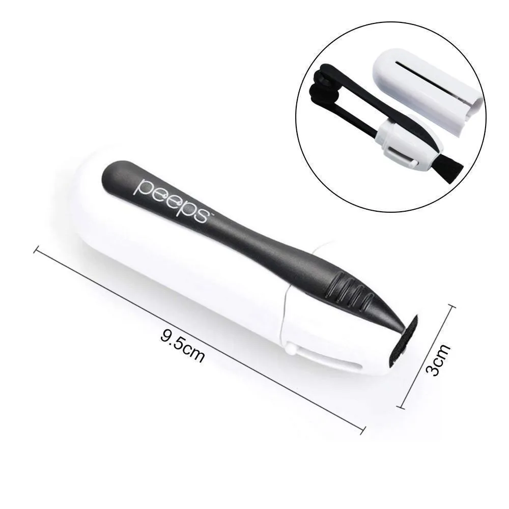Portable cleaning tool for glasses