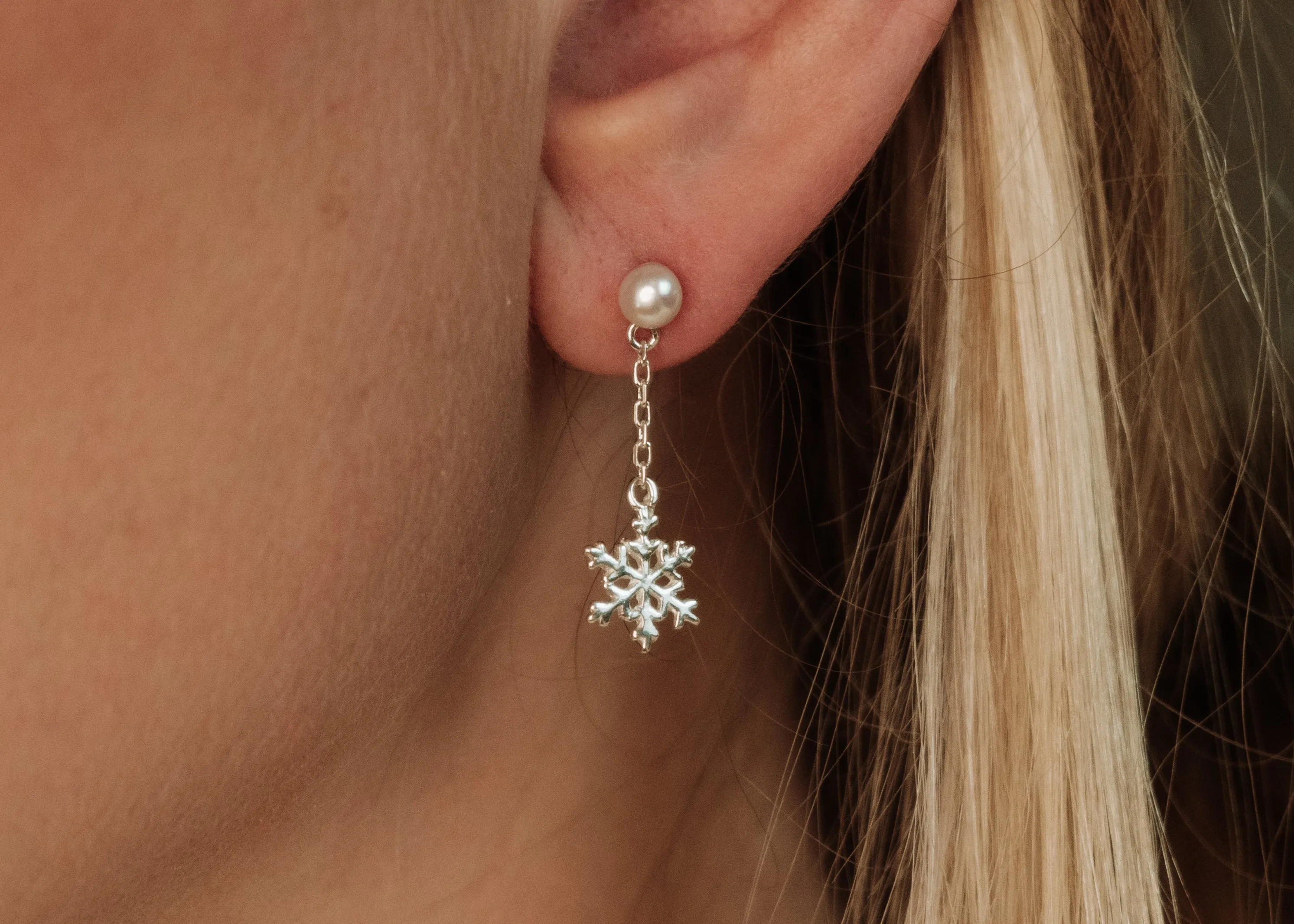 Snowflake Pearl Dangle Earrings Silver